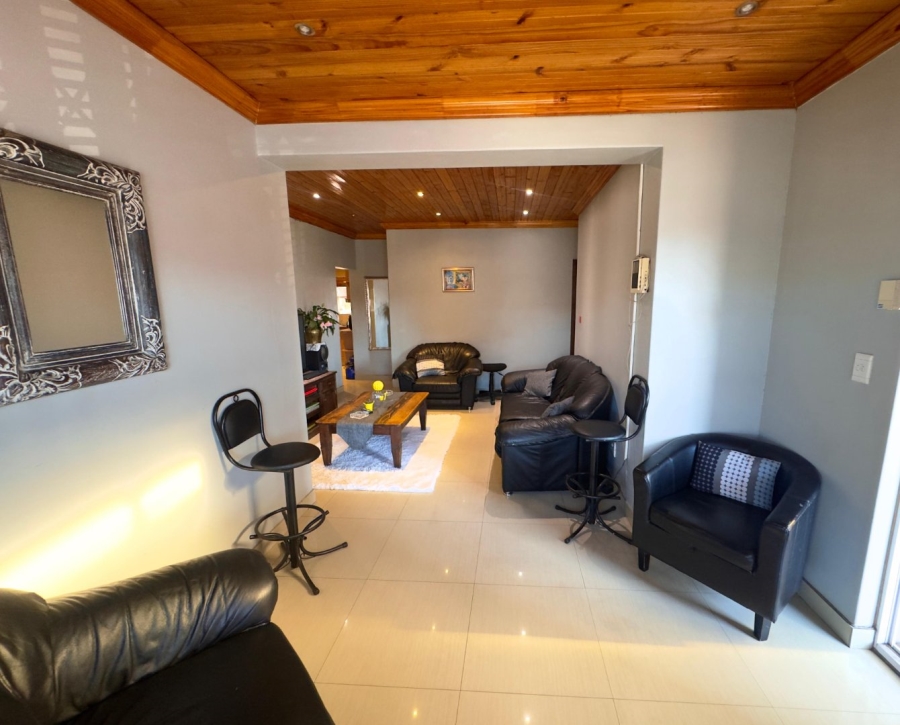  Bedroom Property for Sale in Steenberg Western Cape